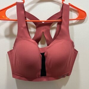 Victoria Sport Bra  size 6D (D80)